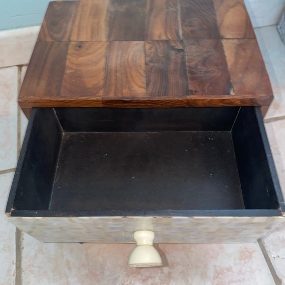 Jewelry/Desktop Organizer Box - Picture 3 of 3